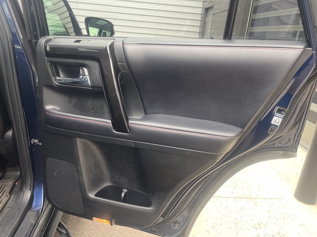 Thumbnail: 2018 Toyota 4Runner - 22