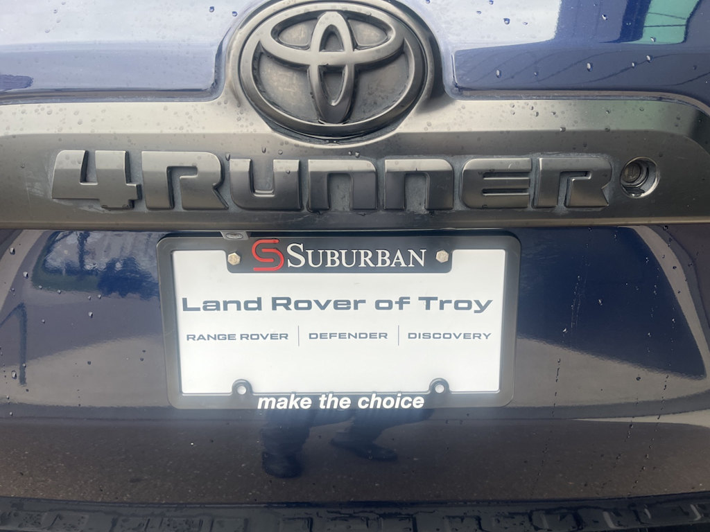 Thumbnail: 2018 Toyota 4Runner - 14