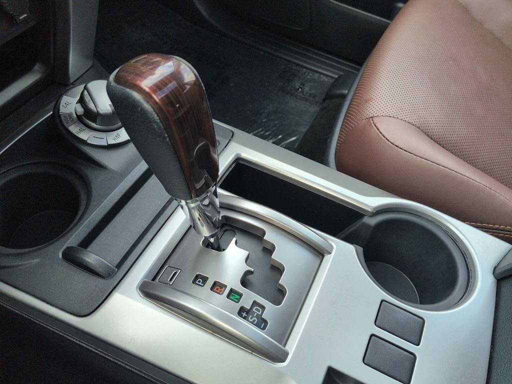 Thumbnail: 2018 Toyota 4Runner - 16