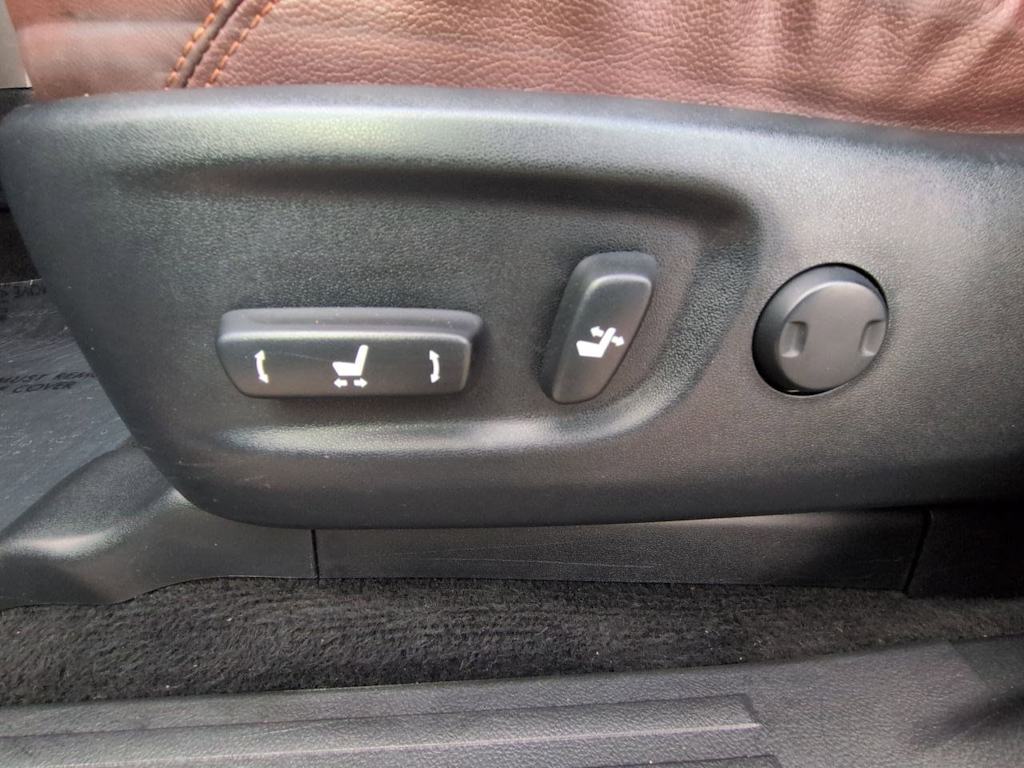 Thumbnail: 2018 Toyota 4Runner - 26