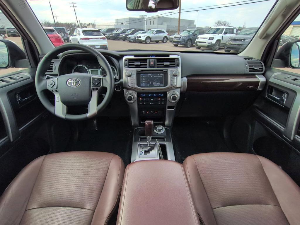 Thumbnail: 2018 Toyota 4Runner - 10