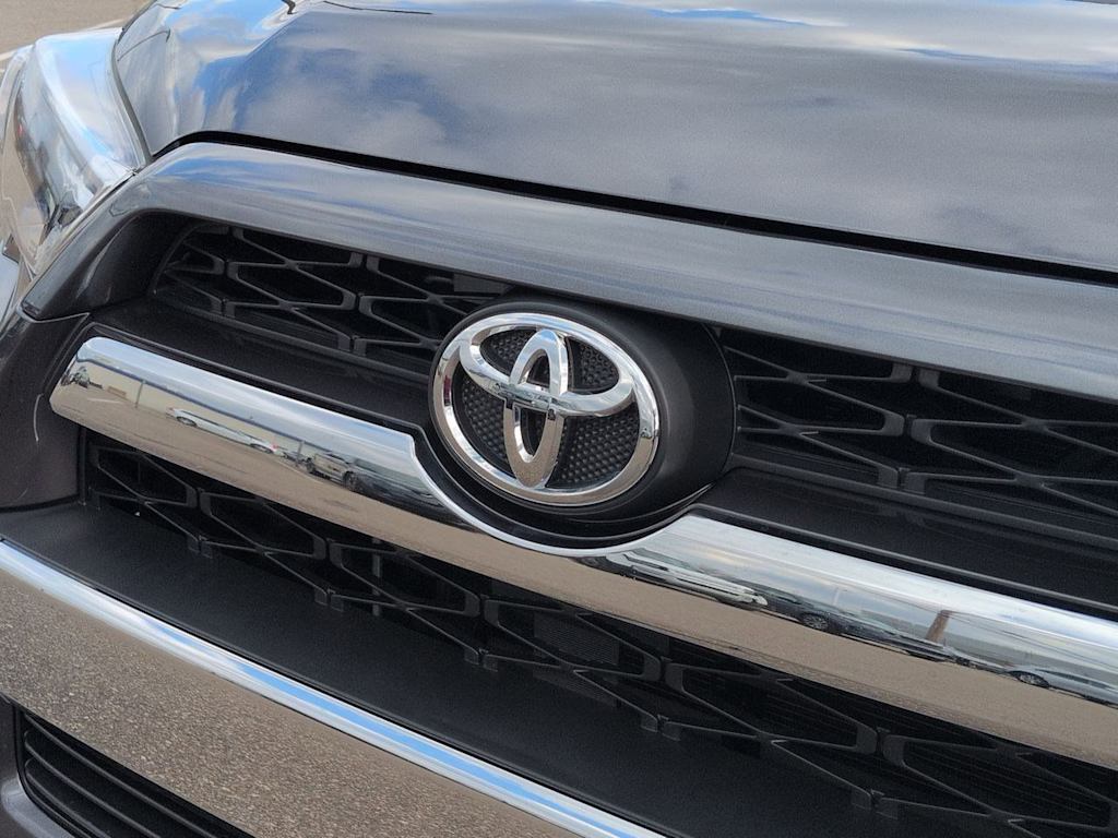 Thumbnail: 2018 Toyota 4Runner - 7