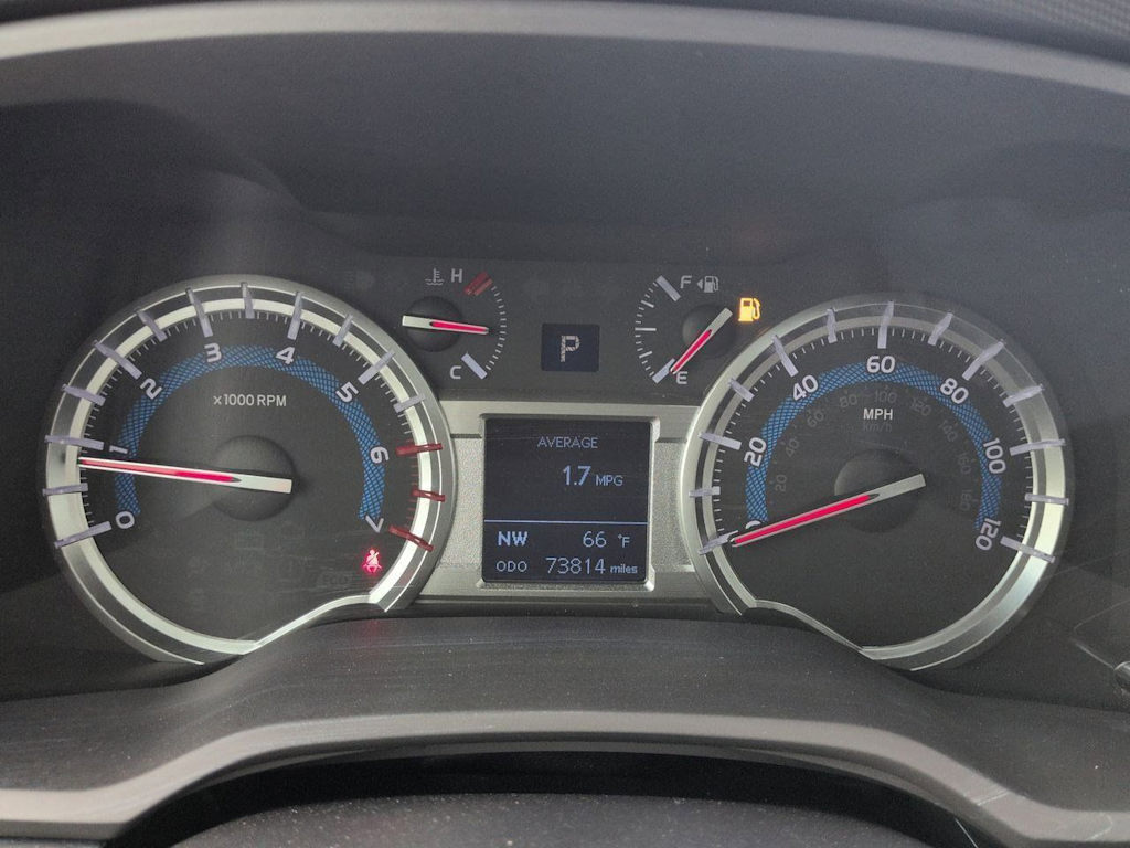 Thumbnail: 2018 Toyota 4Runner - 17