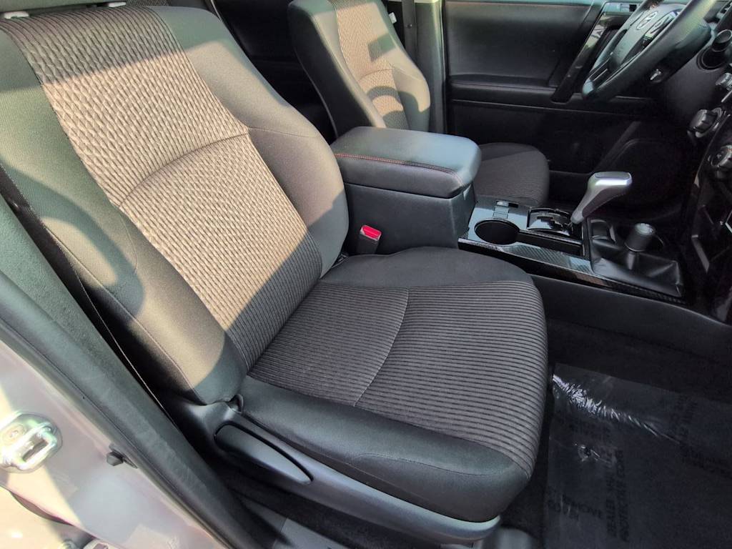 Thumbnail: 2024 Toyota 4Runner - 12