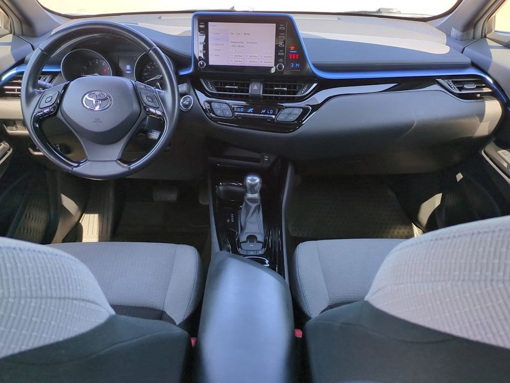 2019 Toyota C-HR LE 9