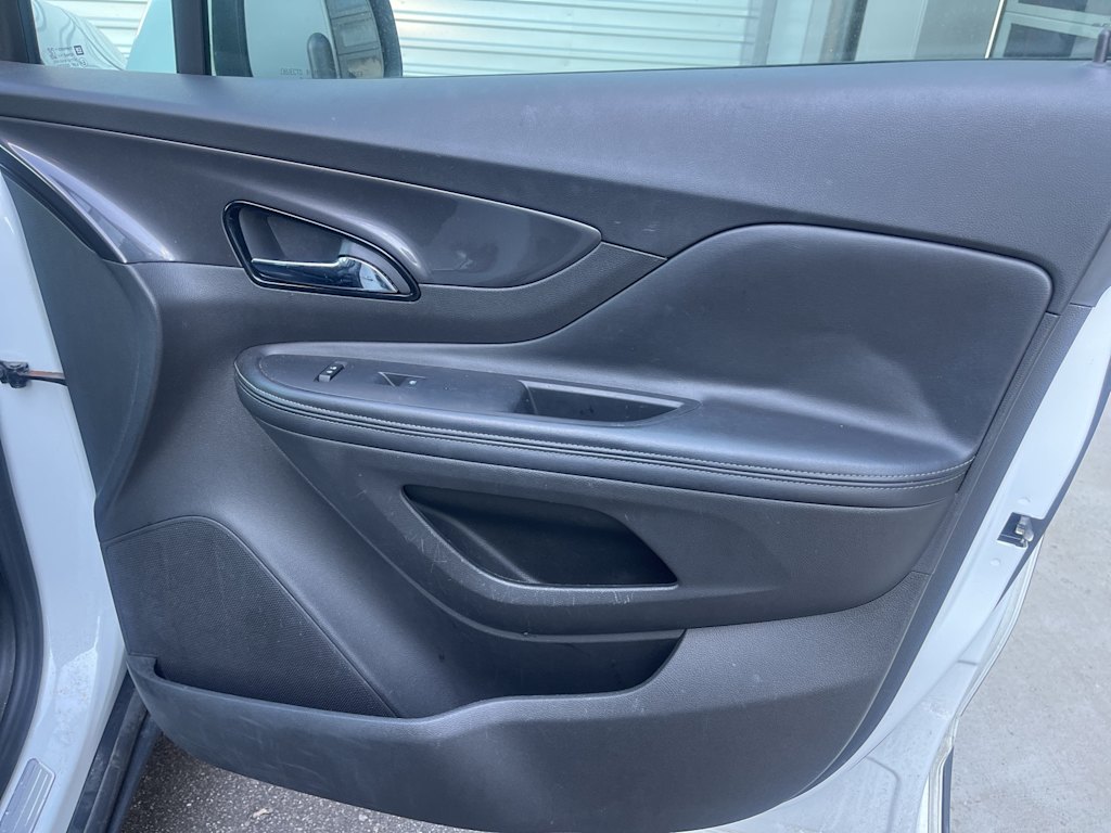 Thumbnail: 2019 Buick Encore - 23