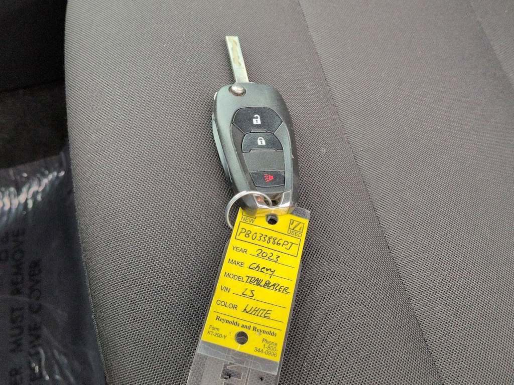 Thumbnail: 2023 Chevrolet TrailBlazer - 18