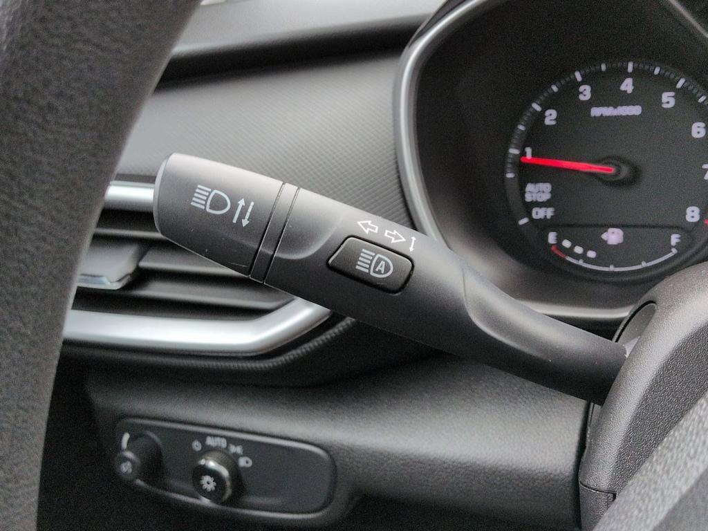 Thumbnail: 2023 Chevrolet TrailBlazer - 32