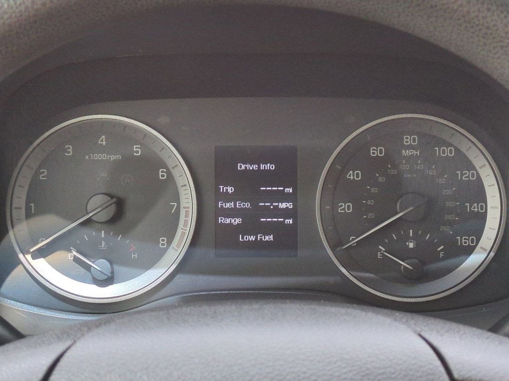 Thumbnail: 2016 Hyundai Tucson - 32
