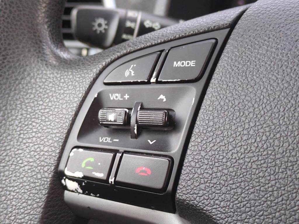 Thumbnail: 2016 Hyundai Tucson - 27