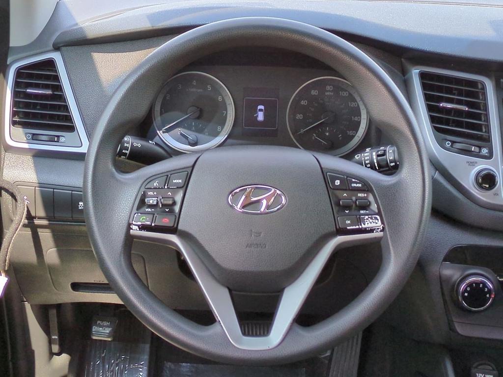 Thumbnail: 2016 Hyundai Tucson - 13