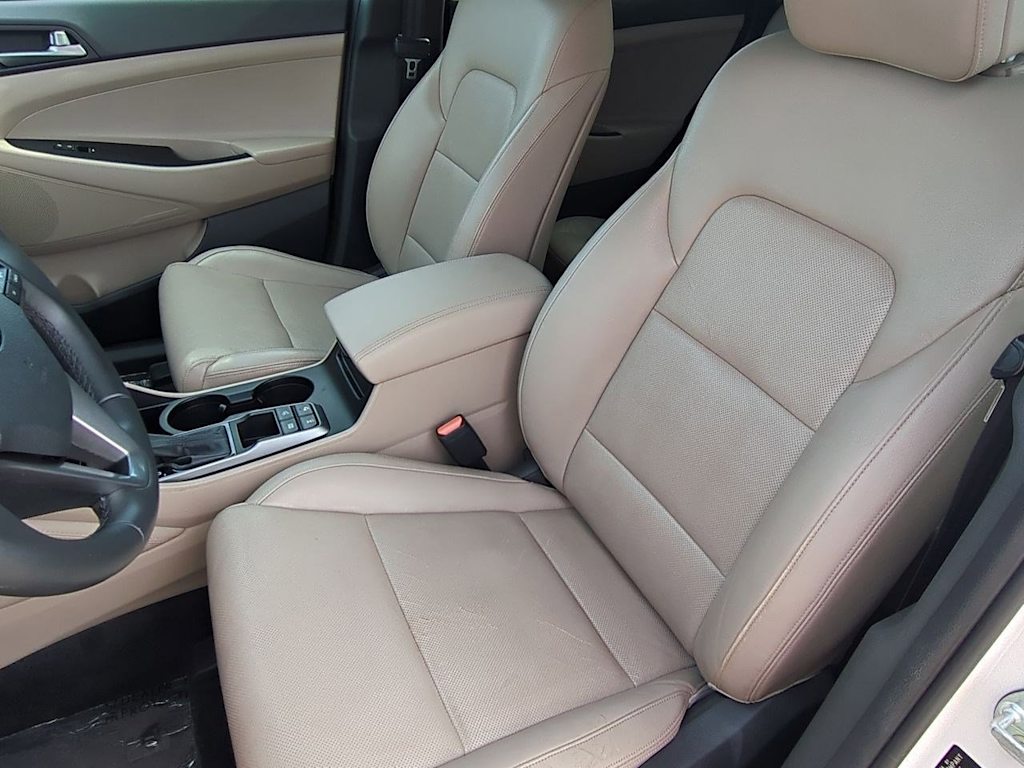 Thumbnail: 2016 Hyundai Tucson - 10