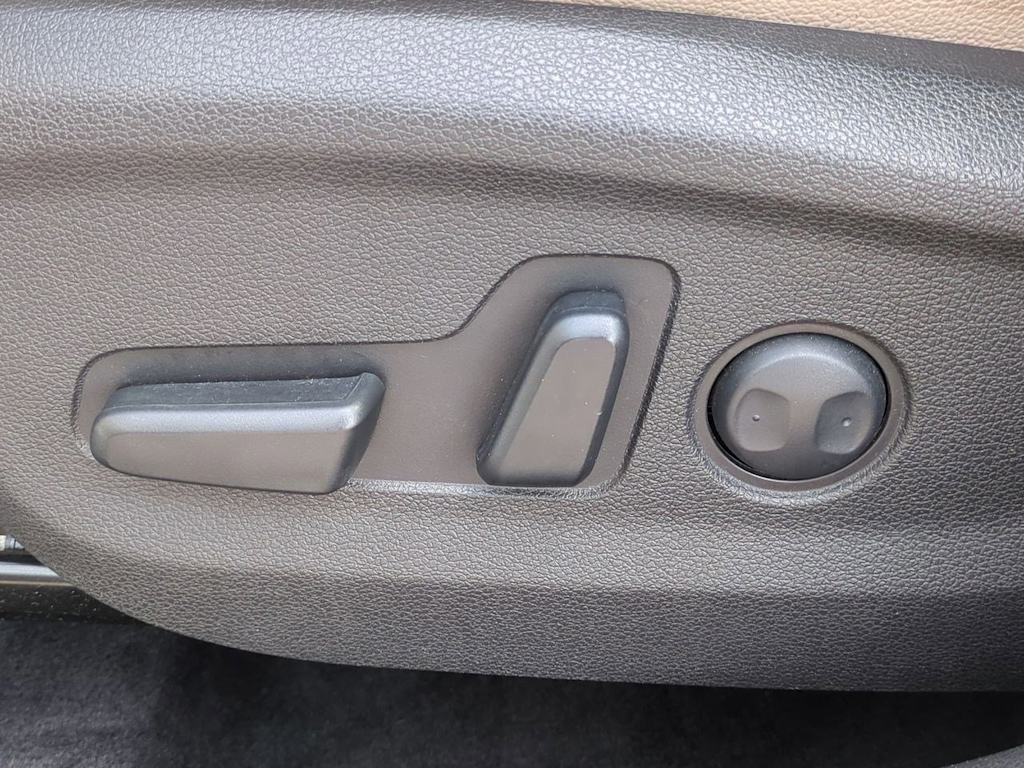 Thumbnail: 2016 Hyundai Tucson - 25