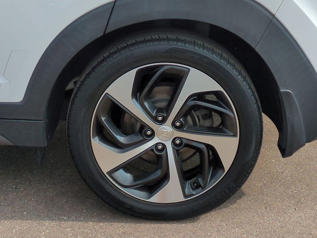 Thumbnail: 2016 Hyundai Tucson - 8