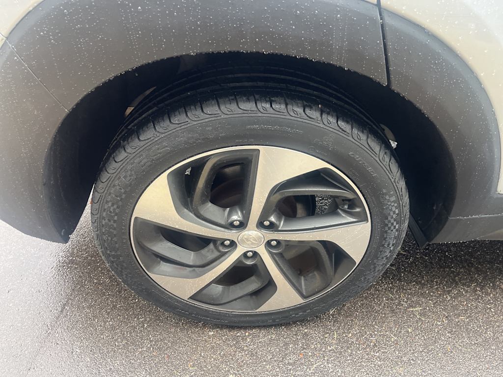 Thumbnail: 2016 Hyundai Tucson - 18