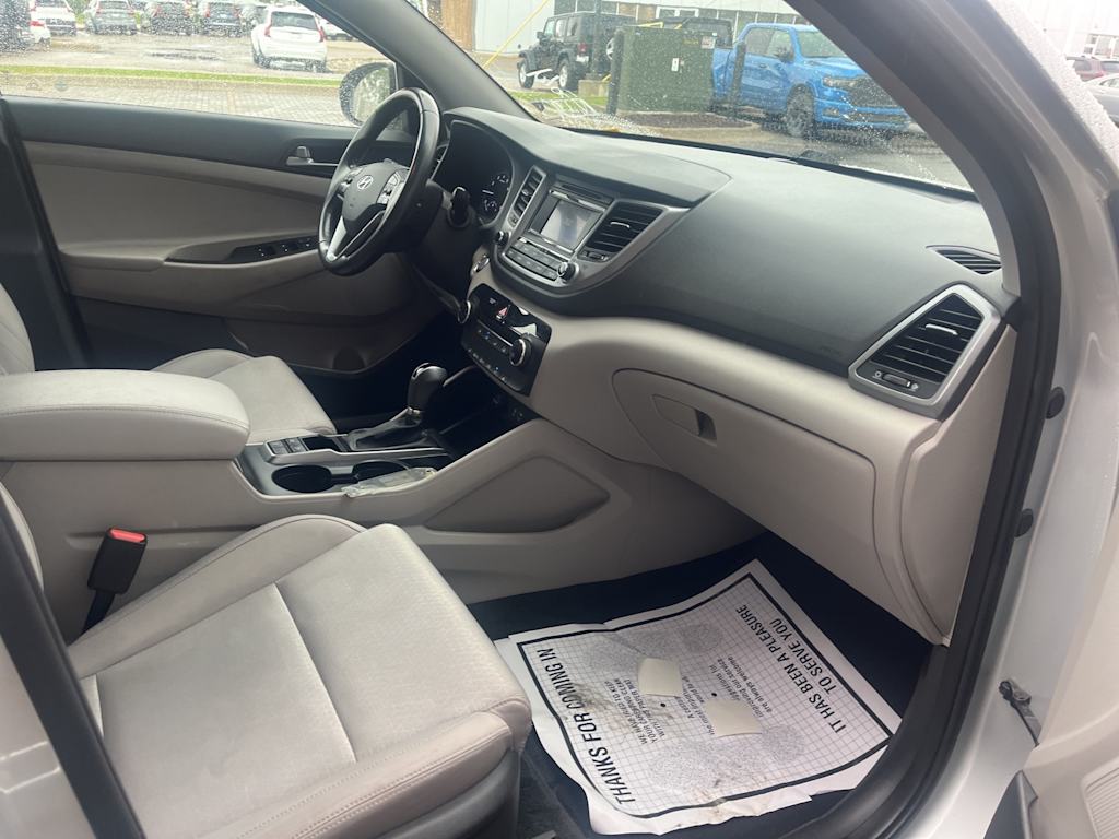 Thumbnail: 2016 Hyundai Tucson - 2