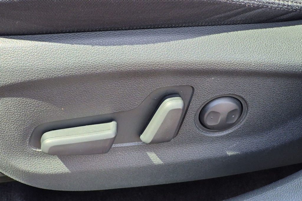 Thumbnail: 2020 Hyundai Tucson - 25