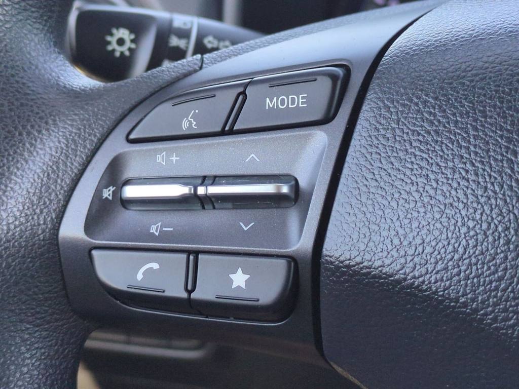 Thumbnail: 2022 Hyundai Kona - 29