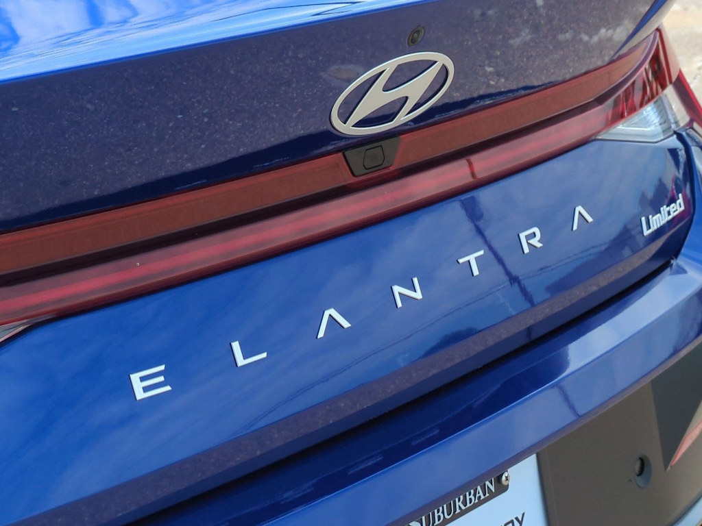 Thumbnail: 2024 Hyundai Elantra - 24