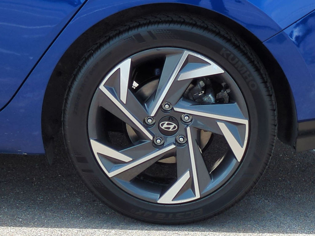 Thumbnail: 2024 Hyundai Elantra - 8