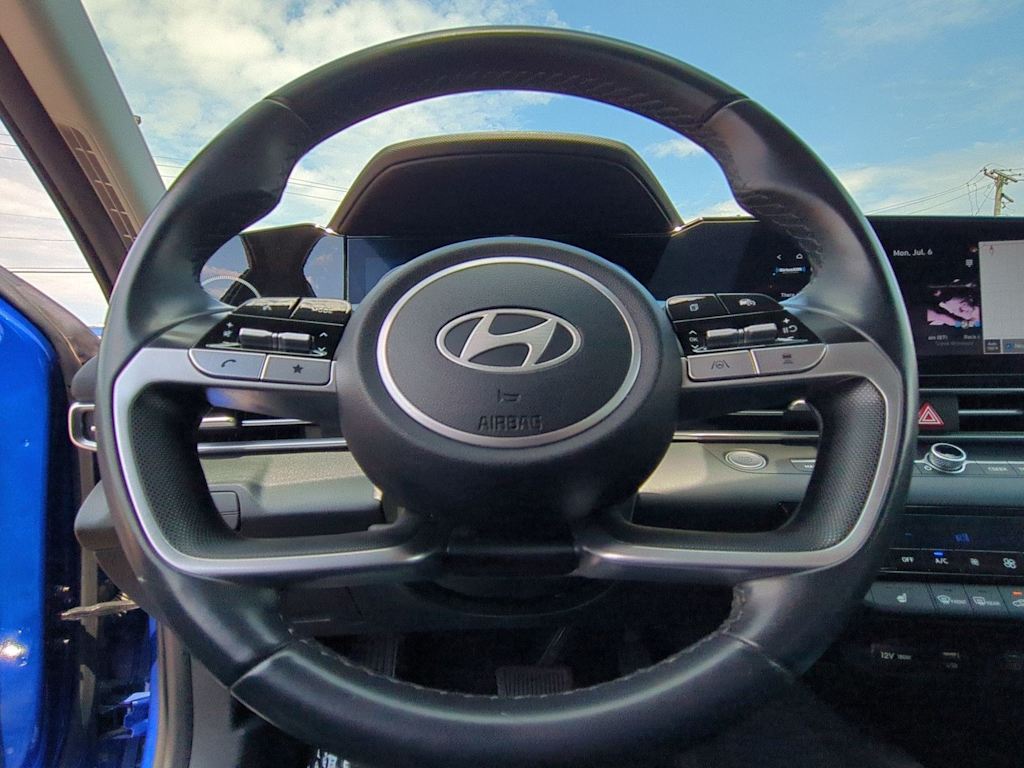 Thumbnail: 2024 Hyundai Elantra - 14