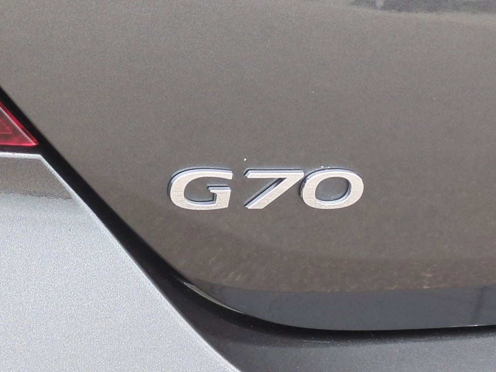 Thumbnail: 2023 Genesis G70 - 23