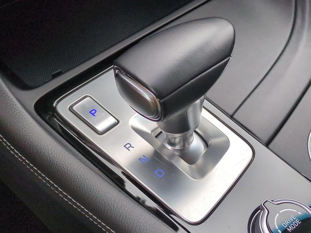 Thumbnail: 2023 Genesis G70 - 15