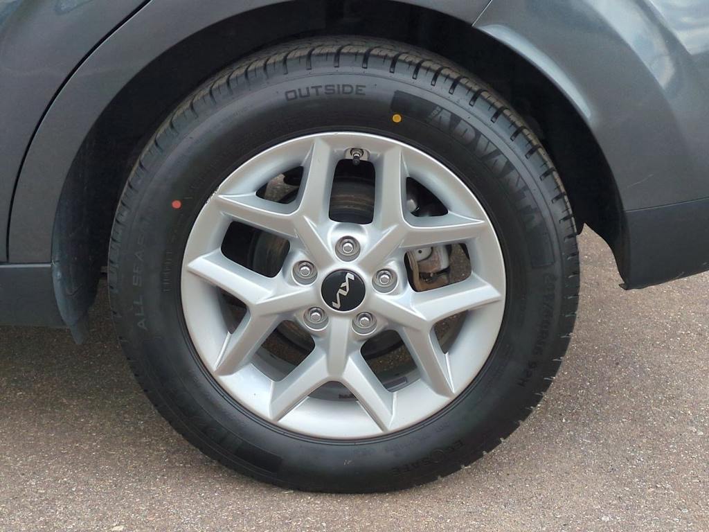 Thumbnail: 2023 Kia Soul - 8