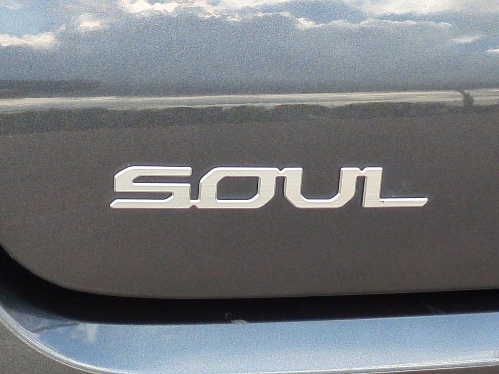 Thumbnail: 2023 Kia Soul - 25
