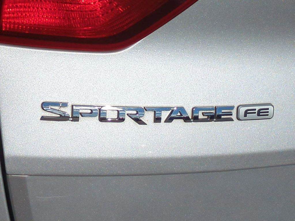 Thumbnail: 2017 Kia Sportage - 23