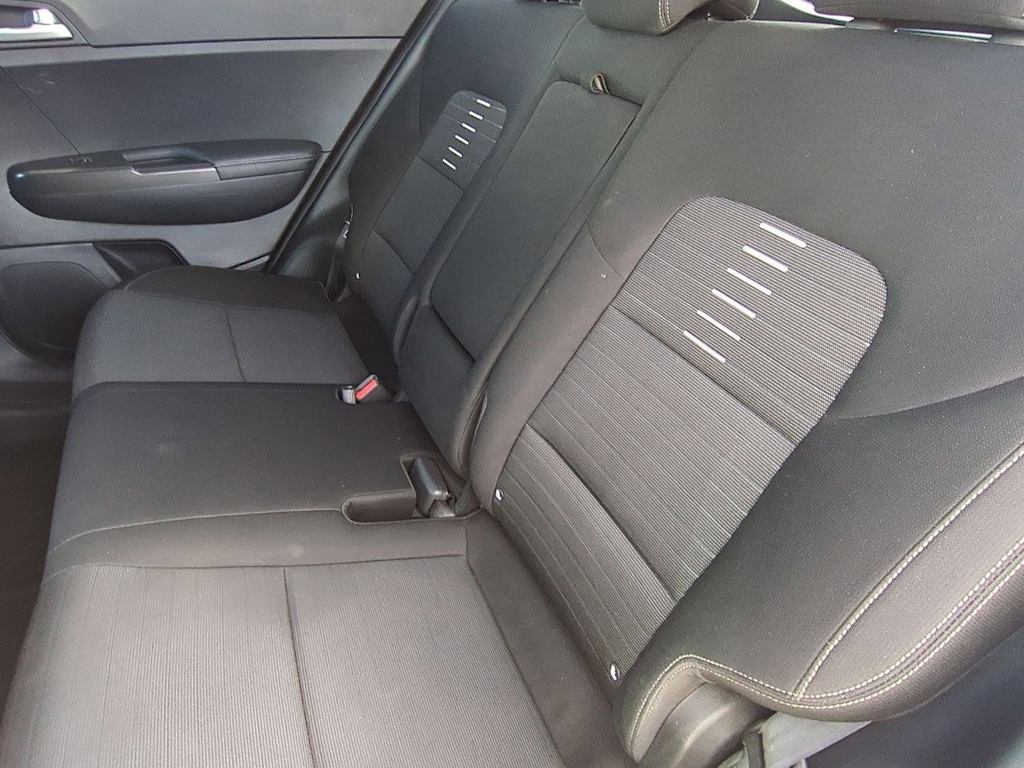 Thumbnail: 2017 Kia Sportage - 12