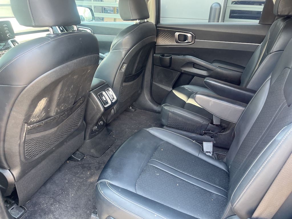Thumbnail: 2021 Kia Sorento - 10