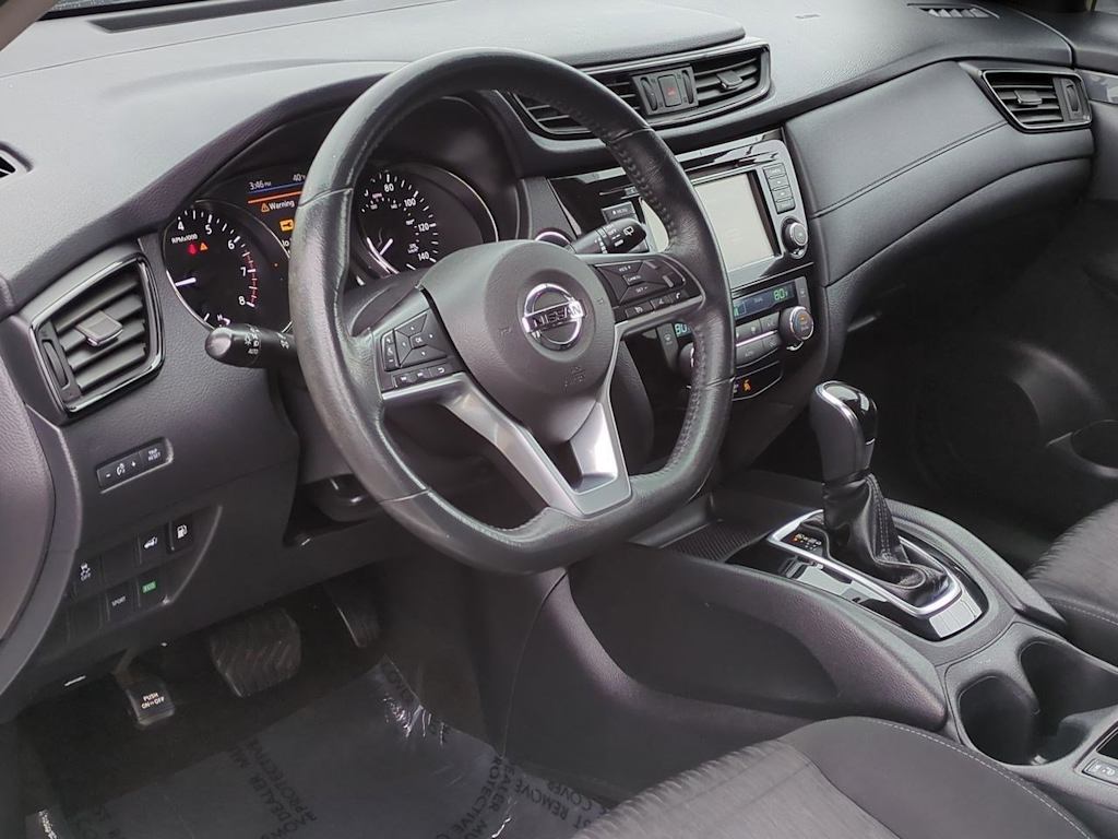 2018 Nissan Rogue SV 2