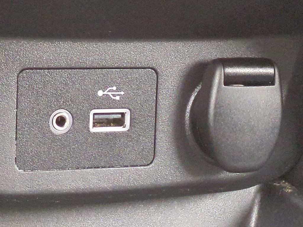 2018 Nissan Rogue SV 31