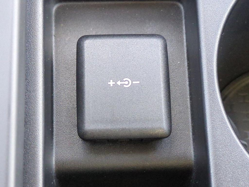 2023 Jaguar F-Pace S 35