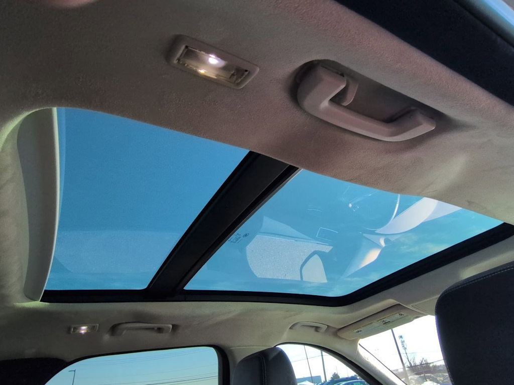 Thumbnail: 2020 Jaguar F-Pace - 30