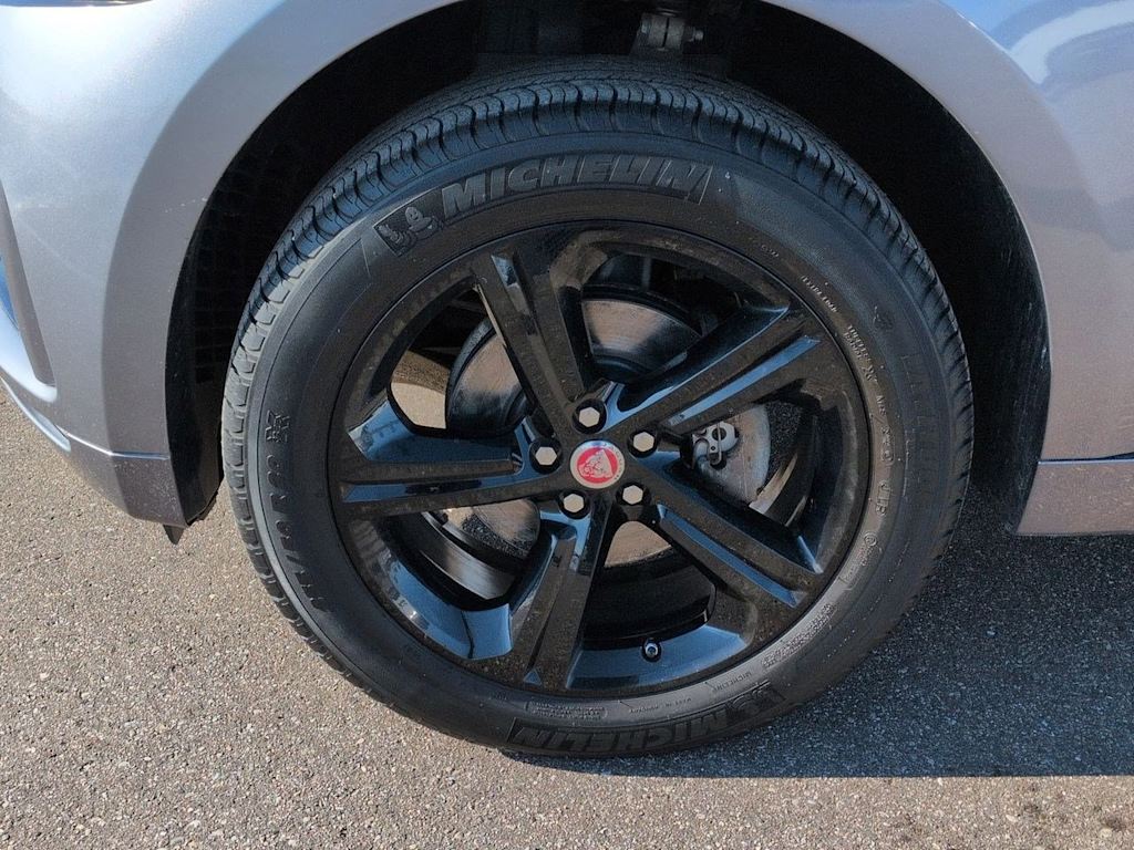 Thumbnail: 2020 Jaguar F-Pace - 8