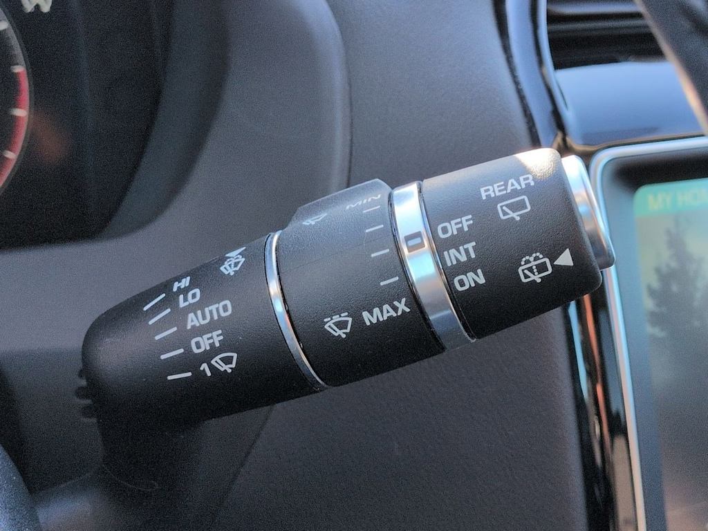 Thumbnail: 2020 Jaguar F-Pace - 33