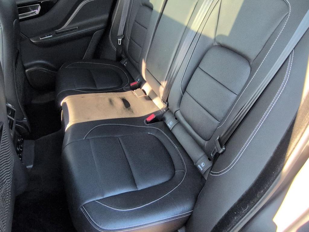 Thumbnail: 2020 Jaguar F-Pace - 28