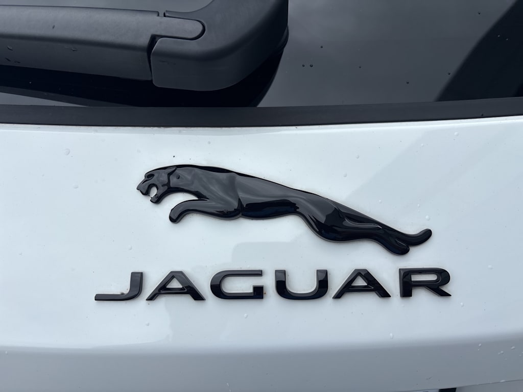 Thumbnail: 2024 Jaguar F-Pace - 24