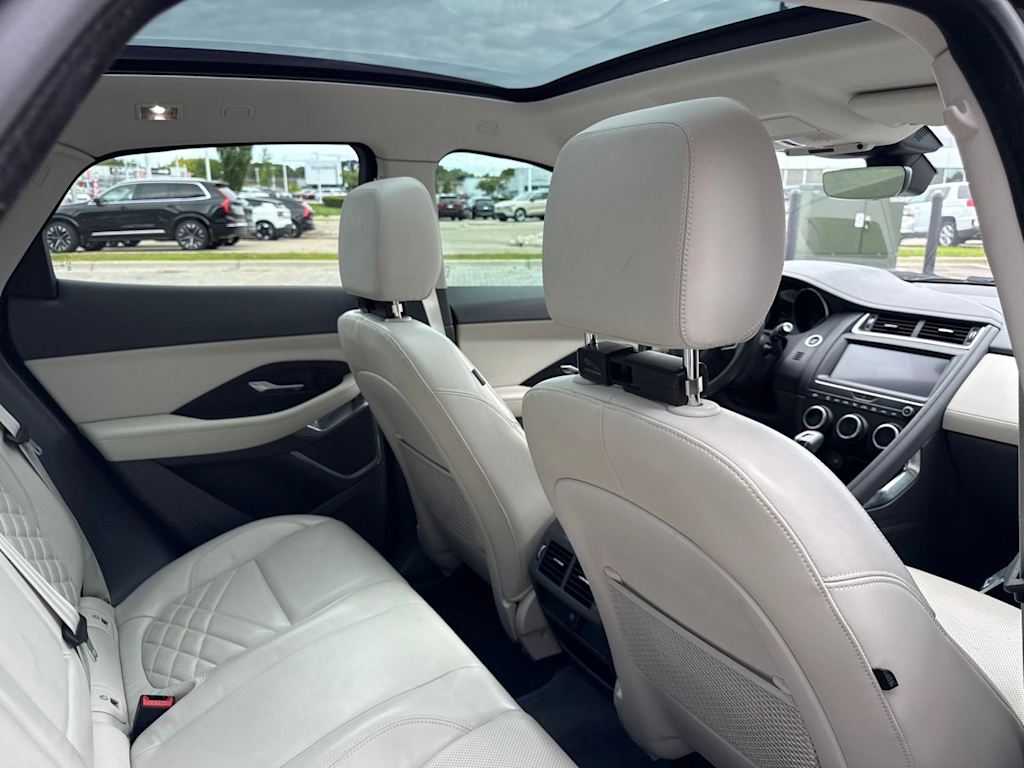 Thumbnail: 2019 Jaguar E-Pace - 13