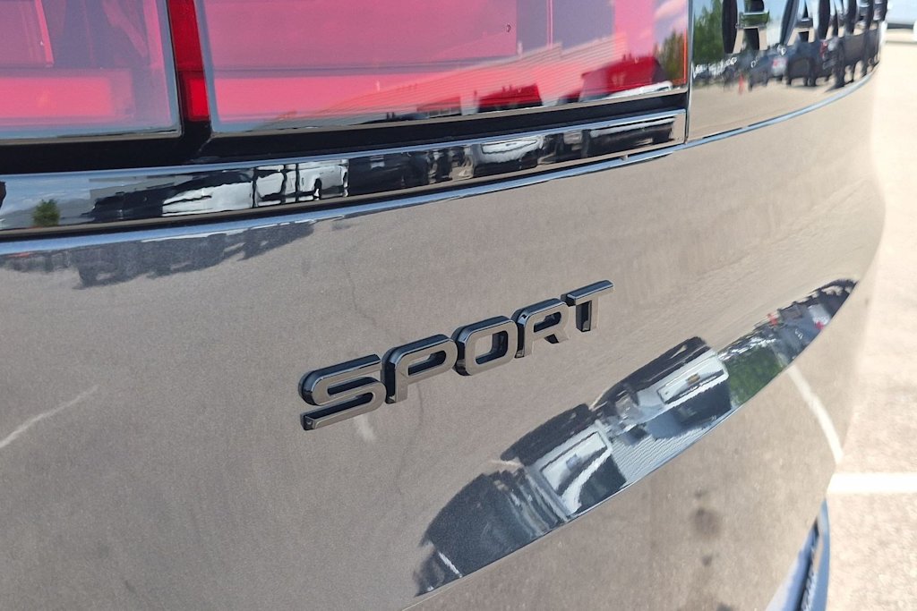 Thumbnail: 2026 Land Rover Range Rover Sport - 25