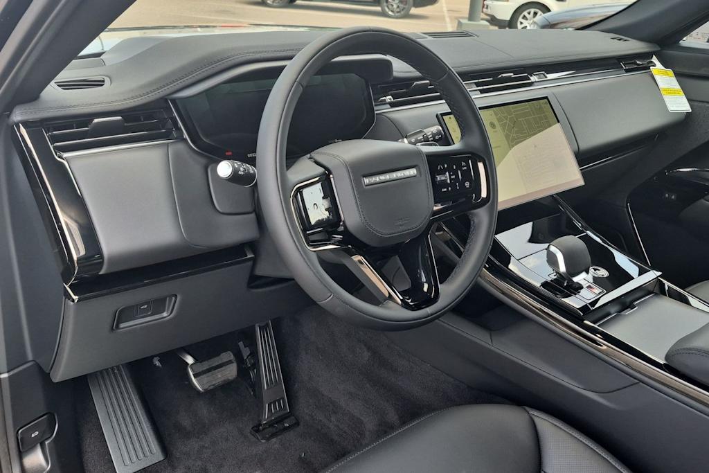 Thumbnail: 2026 Land Rover Range Rover Sport - 2