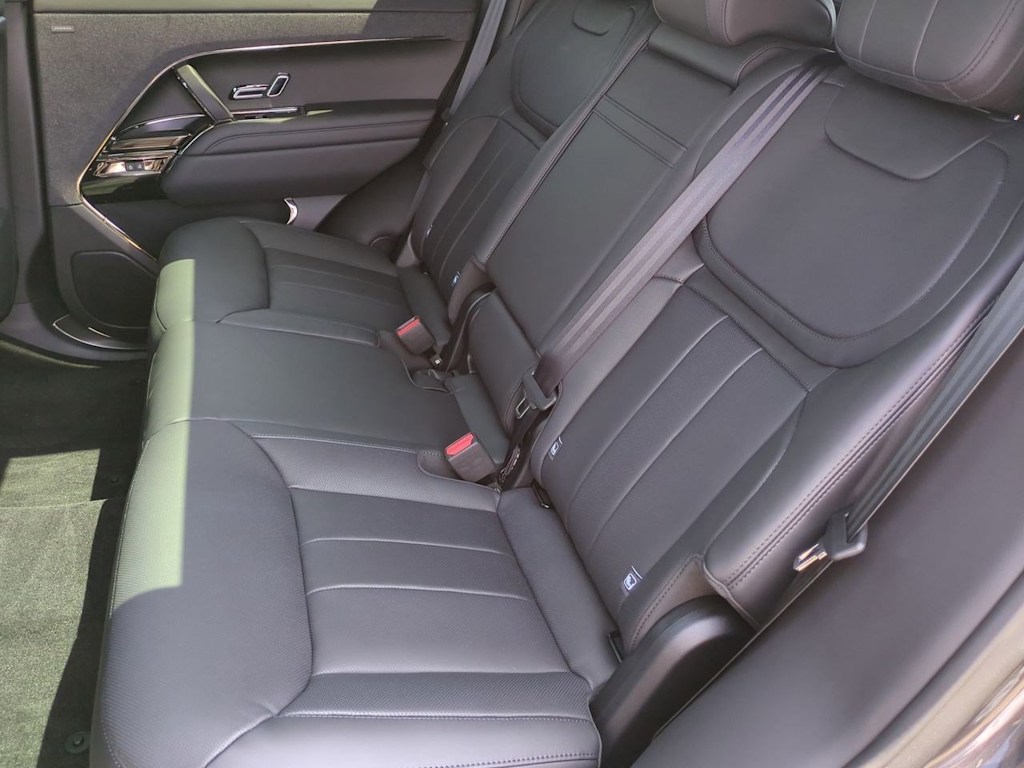 Thumbnail: 2025 Land Rover Range Rover Sport - 25