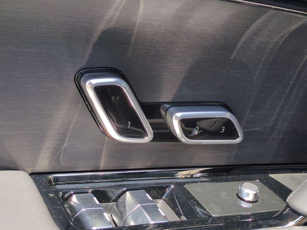 Thumbnail: 2025 Land Rover Range Rover Sport - 23