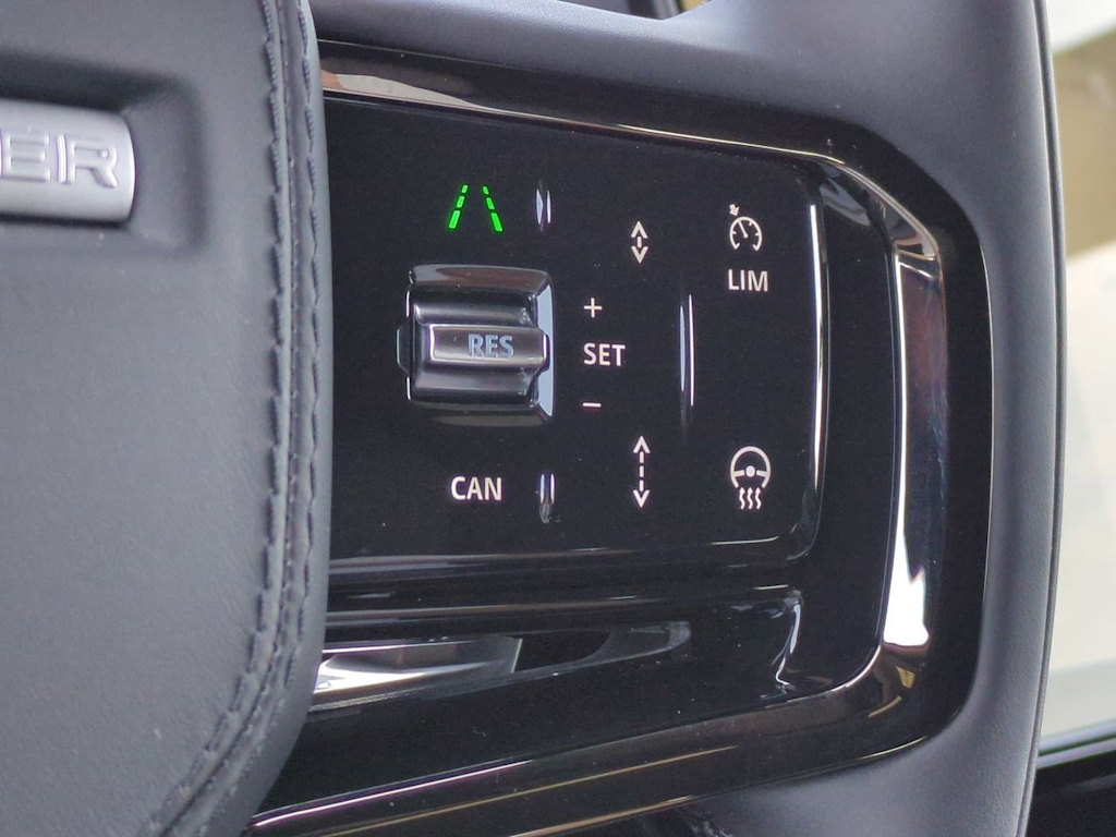 Thumbnail: 2025 Land Rover Range Rover Sport - 29