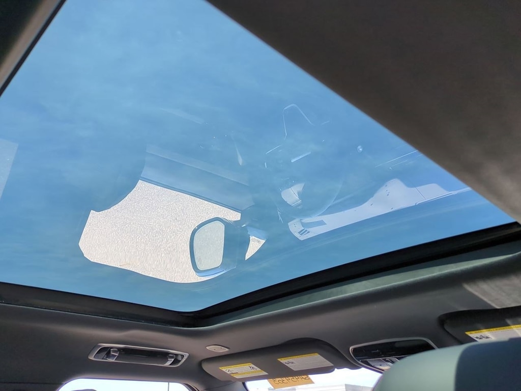 Thumbnail: 2025 Land Rover Range Rover Sport - 27