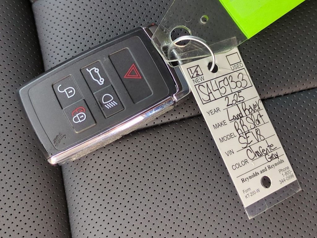 Thumbnail: 2025 Land Rover Range Rover Sport - 36