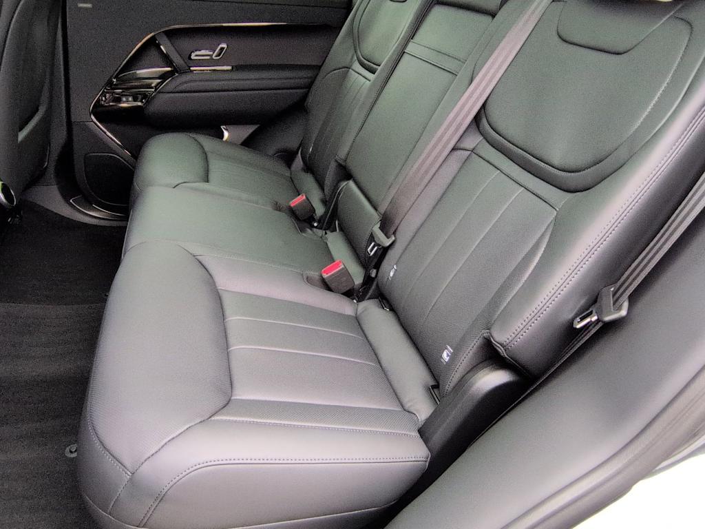 Thumbnail: 2025 Land Rover Range Rover Sport - 28