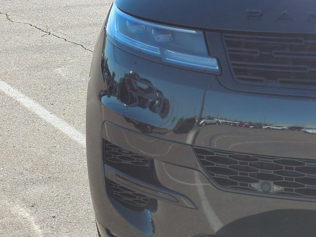 Thumbnail: 2025 Land Rover Range Rover Sport - 7